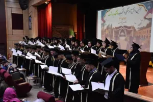مراسم جشن دانش آموختگی فارغ التحصیلان