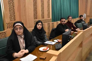 اولین جلسه گفتمان صدای دانشجو در دانشکده بهداشت 