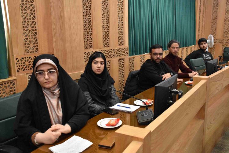 اولین جلسه گفتمان صدای دانشجو در دانشکده بهداشت 