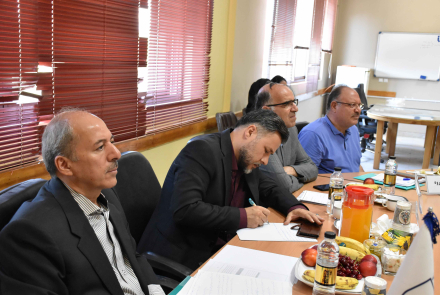 دفاع پایان نامه آقای عظیم کریمی دانشجوی  دکتری تخصصی مهندسی بهداشت حرفه‌ای و ایمنی کار