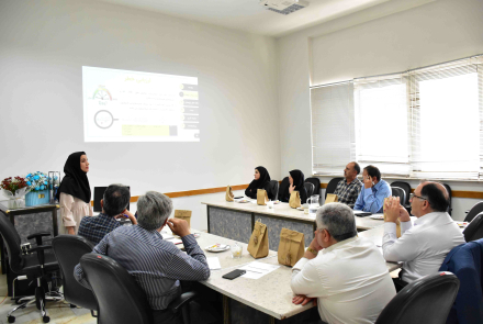 دفاع پایان نامه خانم زهرا باقری دانشجوی کارشناسی ارشد سم شناسی محیط